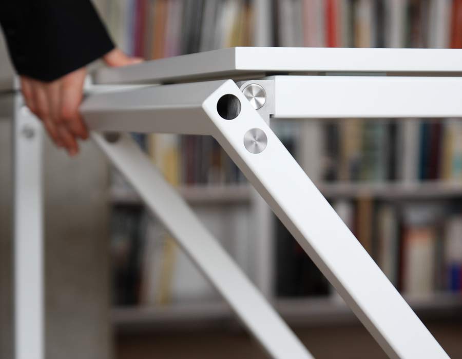 Avarte table Mina - easily foldable